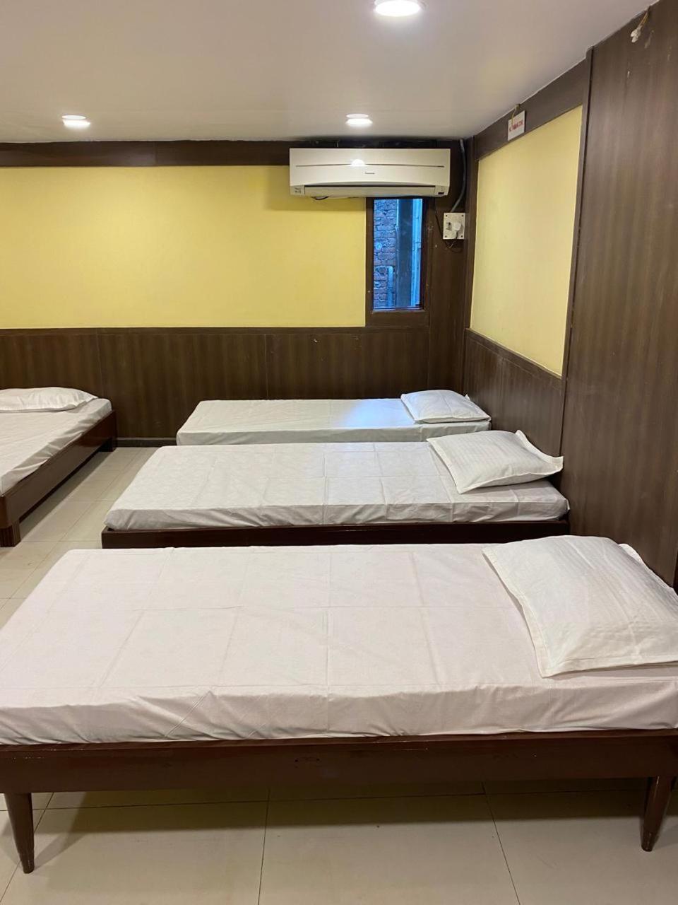 Hotel Skylark Nagpur Exterior photo